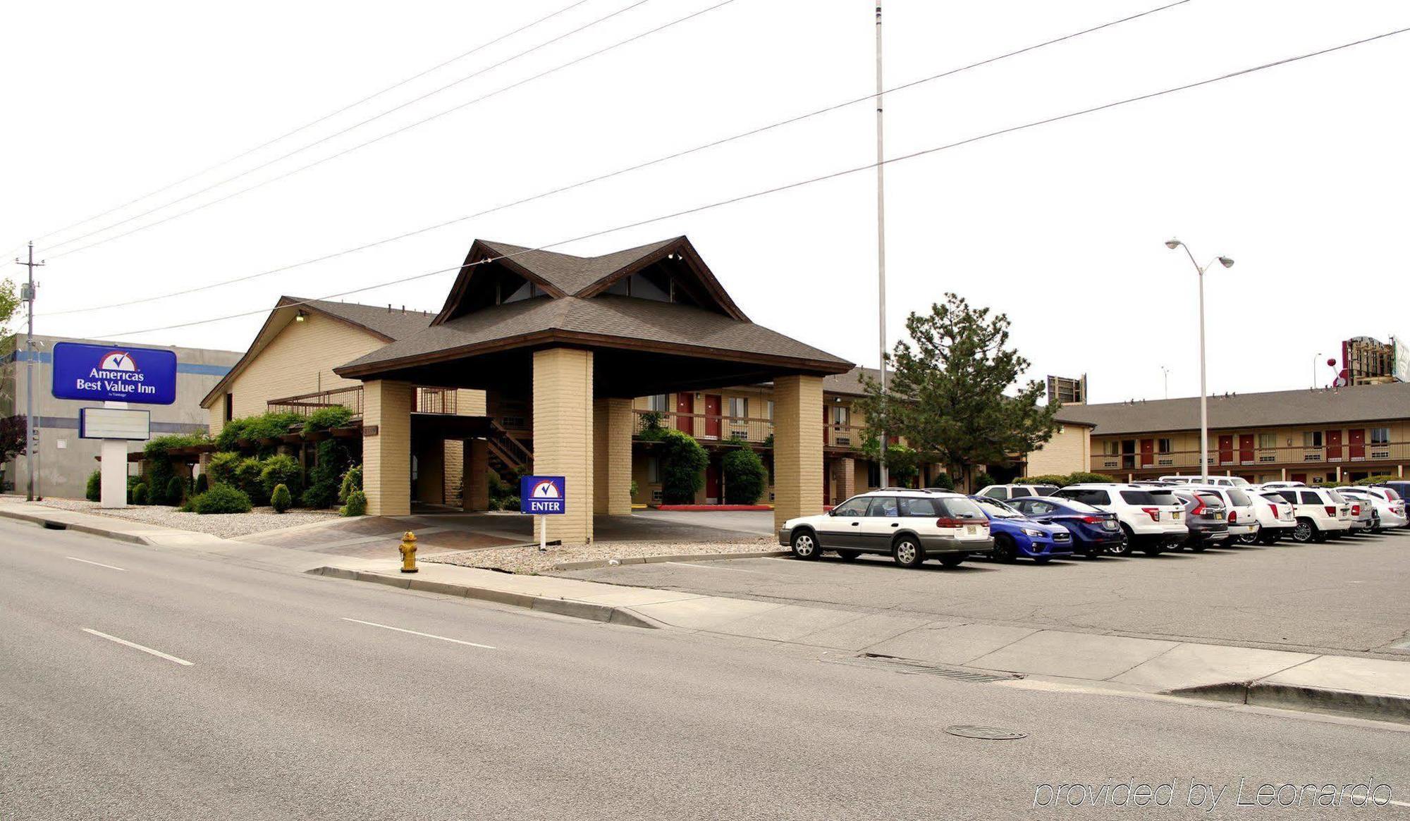 Days Inn By Wyndham Albuquerque Northeast Εξωτερικό φωτογραφία