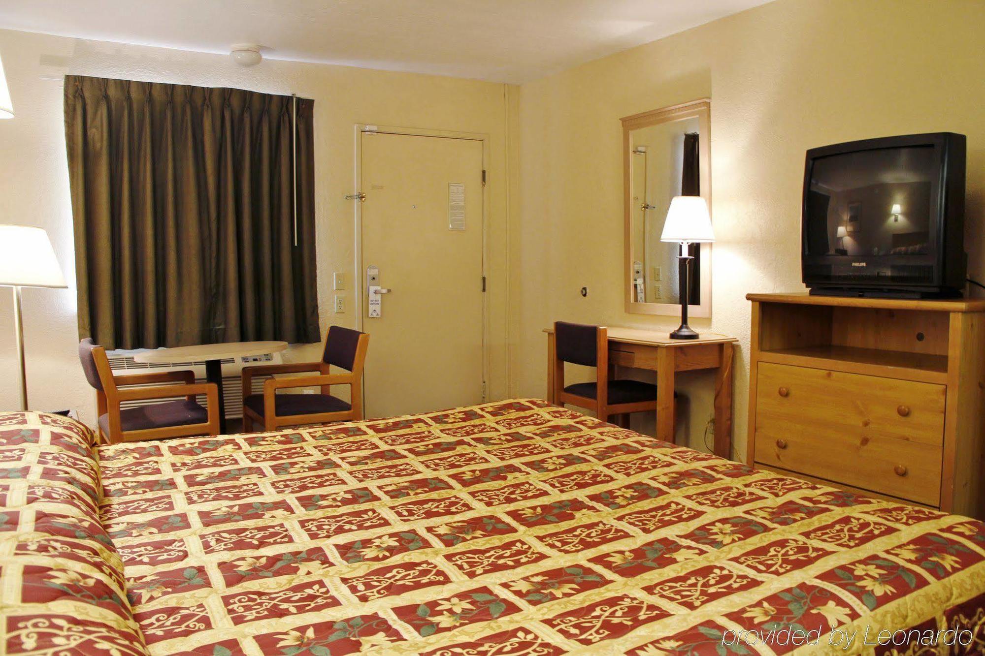 Days Inn By Wyndham Albuquerque Northeast Εξωτερικό φωτογραφία